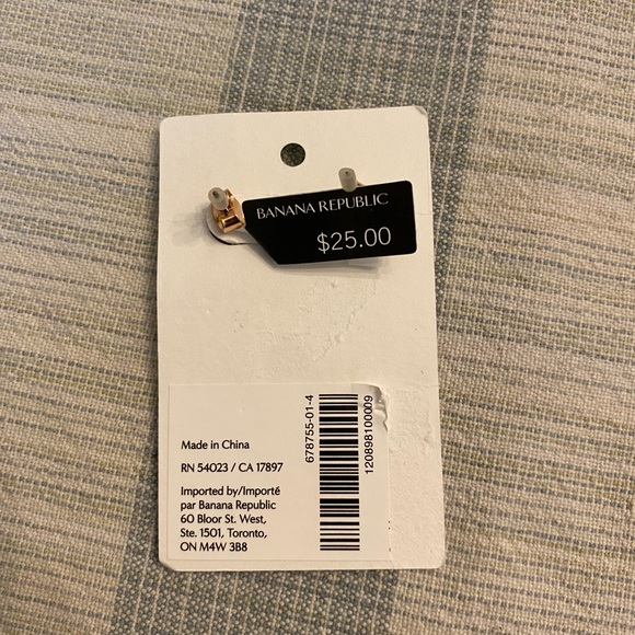 NWT Banana Republic Crystal Gem Stud Earrings - Picture 6 of 12